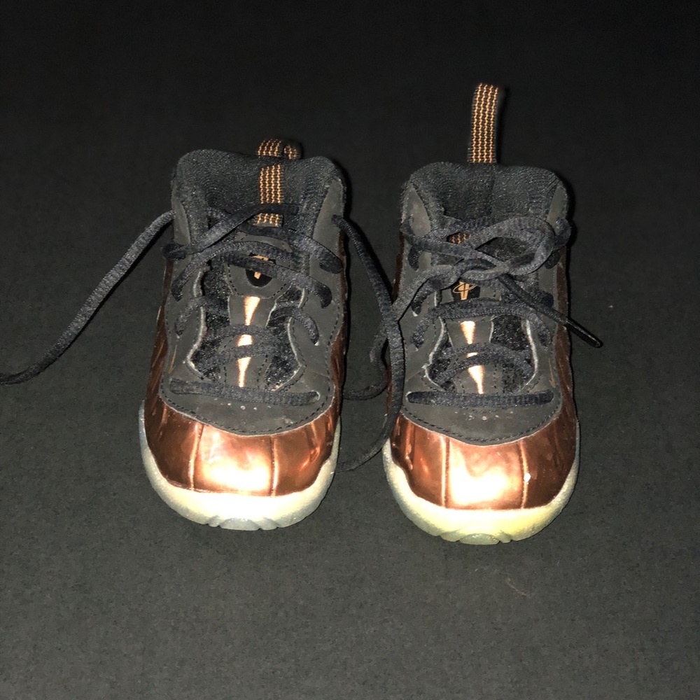 Nike little foam posite one